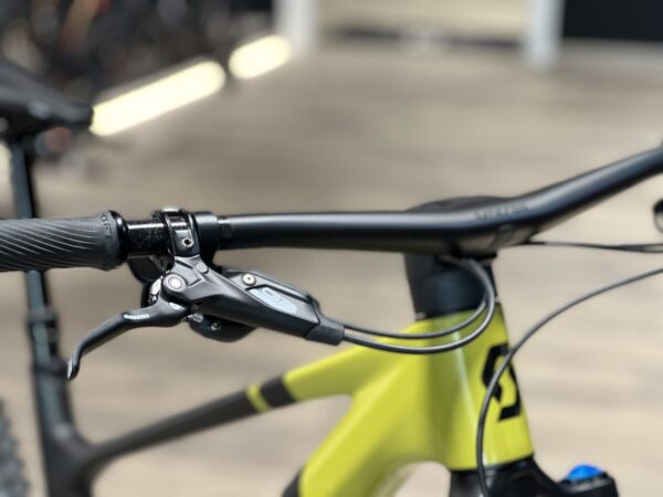 Scott Genius 900 ST HMX Tuned mit Fox 36 Gabel und NX Ausstattung