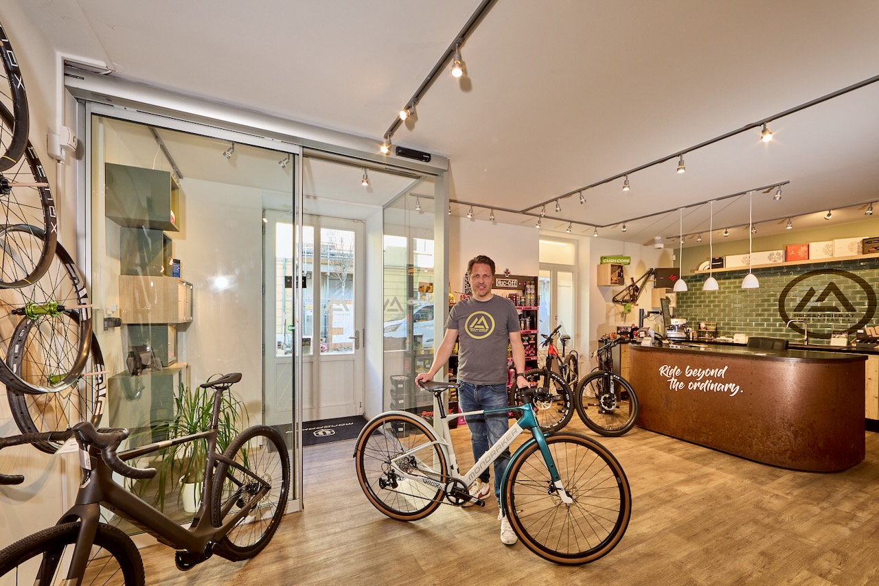 HeckAntreib Bikes + Service Mondraker Scott Nicolai Unno Enve Service für alle Bike Marken Fahrrad