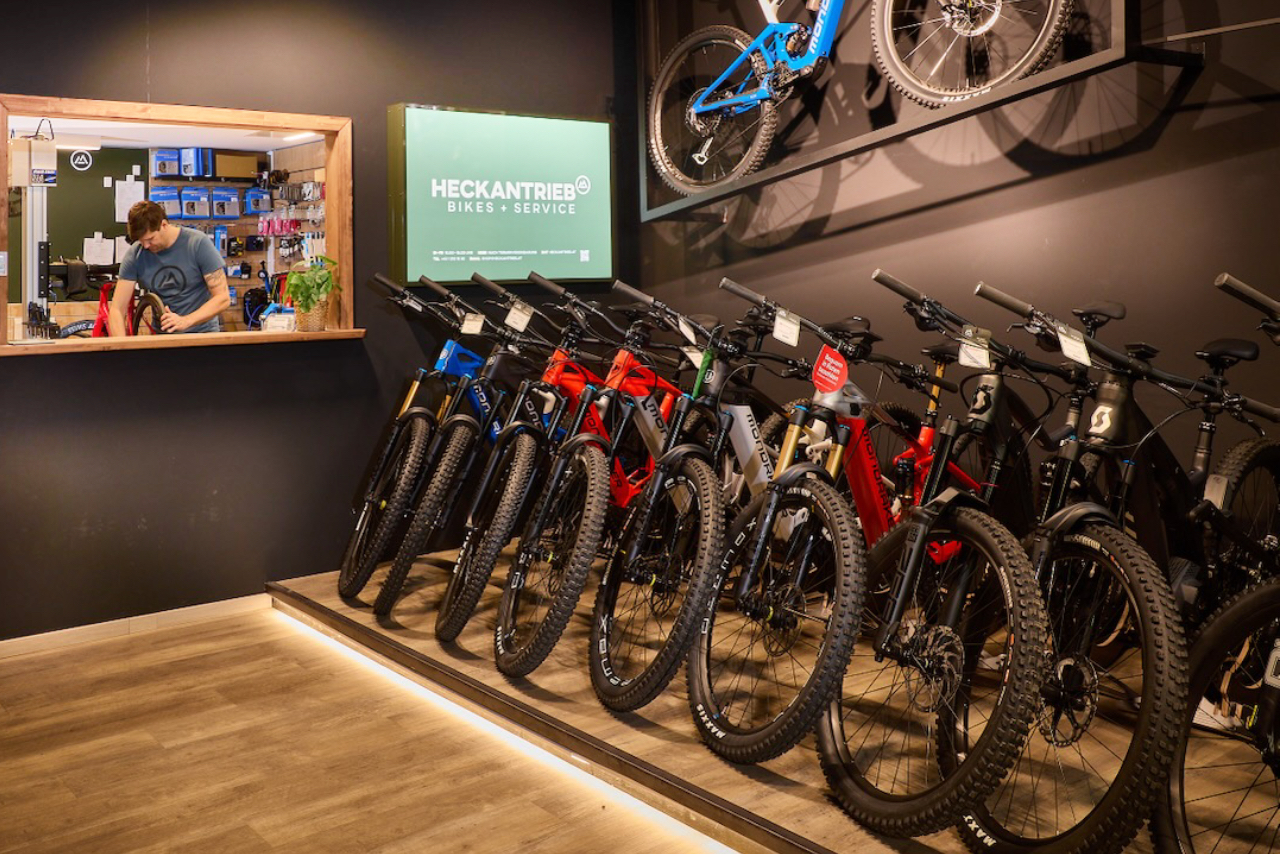 HeckAntreib Bikes + Service Mondraker Scott Nicolai Unno Enve Service für alle Bike Marken Fahrrad