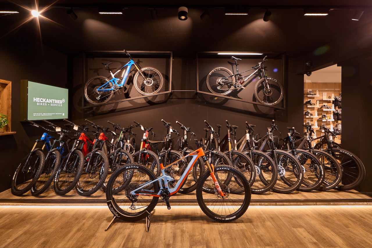 HeckAntreib Bikes + Service Mondraker Scott Nicolai Unno Enve Service für alle Bike Marken Fahrrad