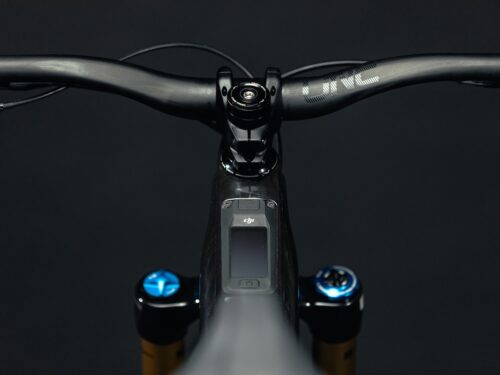 Unno Mith Race DJI Avinox Fox Factory