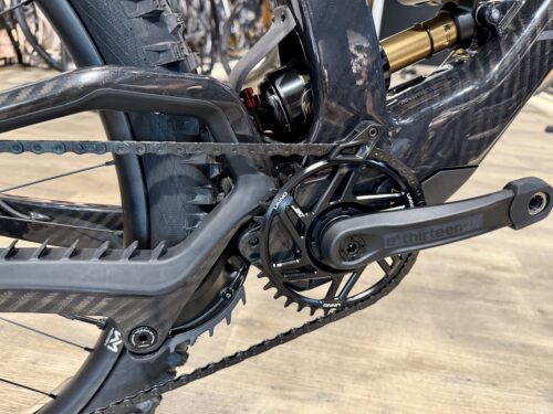 Unno Mith Pro DJI Avinox Fox Factory High-End E-Enduro bei HeckAntrieb