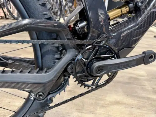 Unno Mith Pro DJI Avinox Fox Factory High-End E-Enduro bei HeckAntrieb