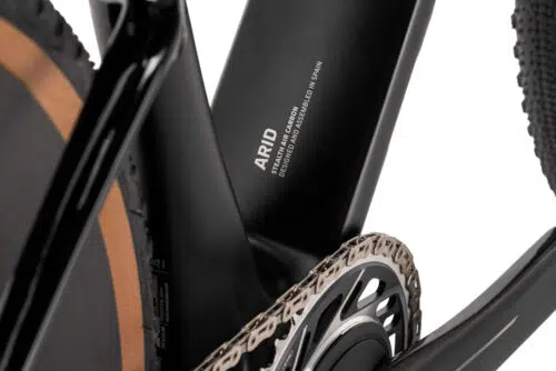 https://www.heckantrieb.at/wp-content/uploads/2025/08/Arid-carbon-7.jpg
