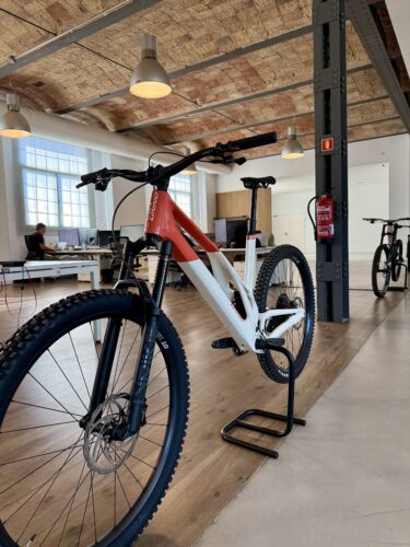 Unno Barcelona besuch DJI Avinox Cesar Roco