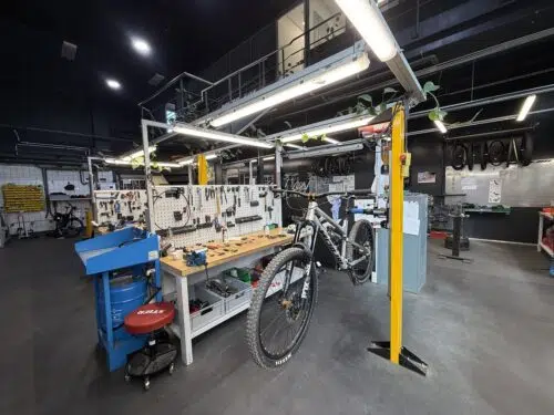 „HeckAntrieb bei Nicolai Jubiläum“, „Alurahmen Nicolai pulverbeschichtet“, „Nicolai CNC-Frästeile“