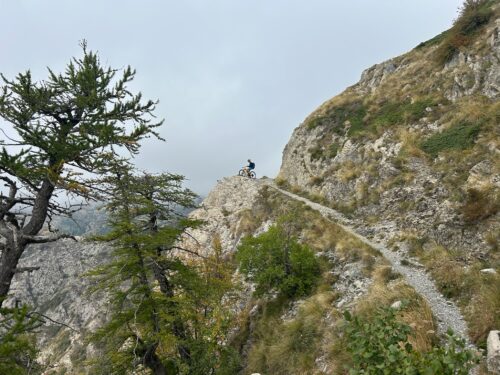 Ligurien Trailreise: 4‑Tage E‑MTB Abenteuer im Hinterland – Mondraker & Yeti im Härtetest