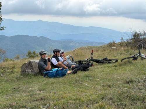 Ligurien Trailreise: 4‑Tage E‑MTB Abenteuer im Hinterland – Mondraker & Yeti im Härtetest