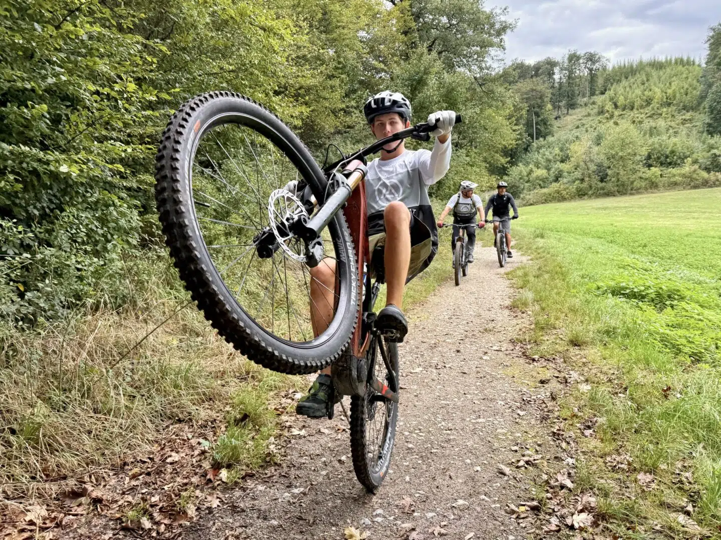 Mein Sohn Maxi, der Wheelie Meister